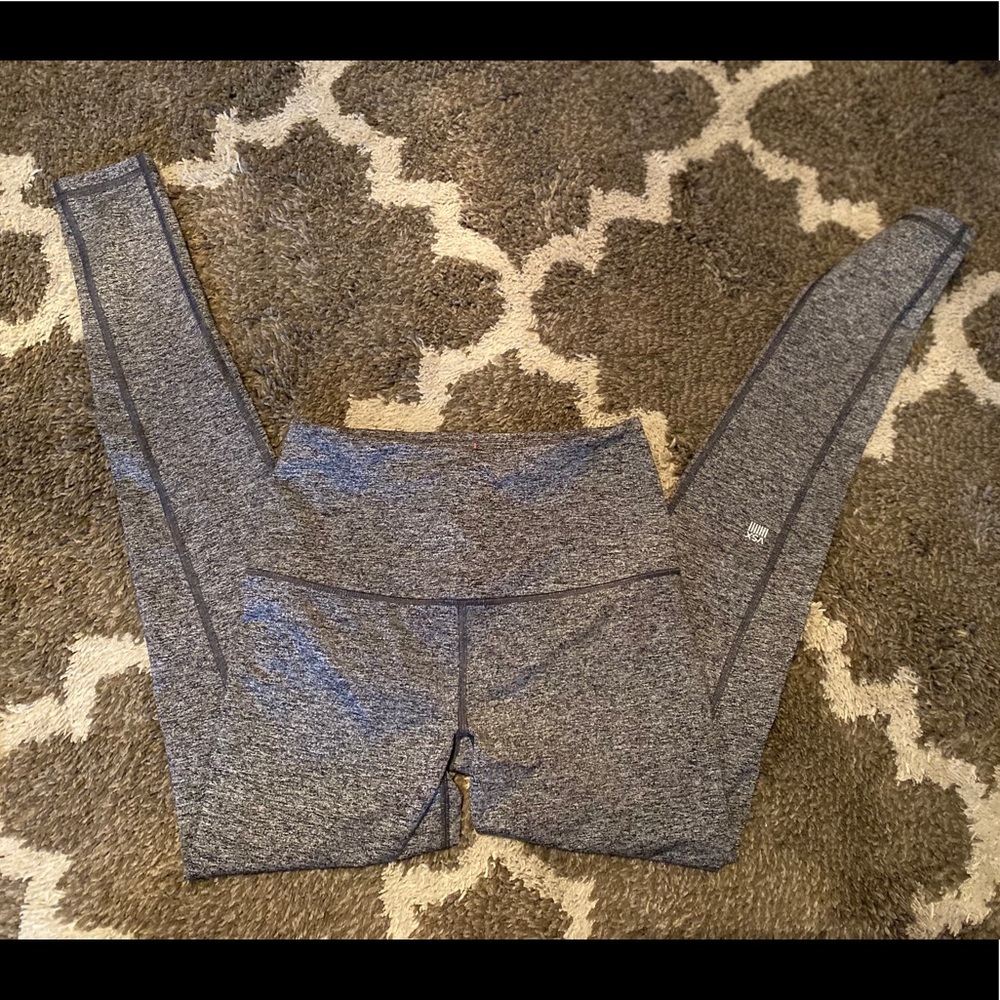 VS knockout leggings tights